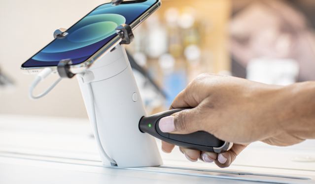 Mobile carrier and consumer electronics display